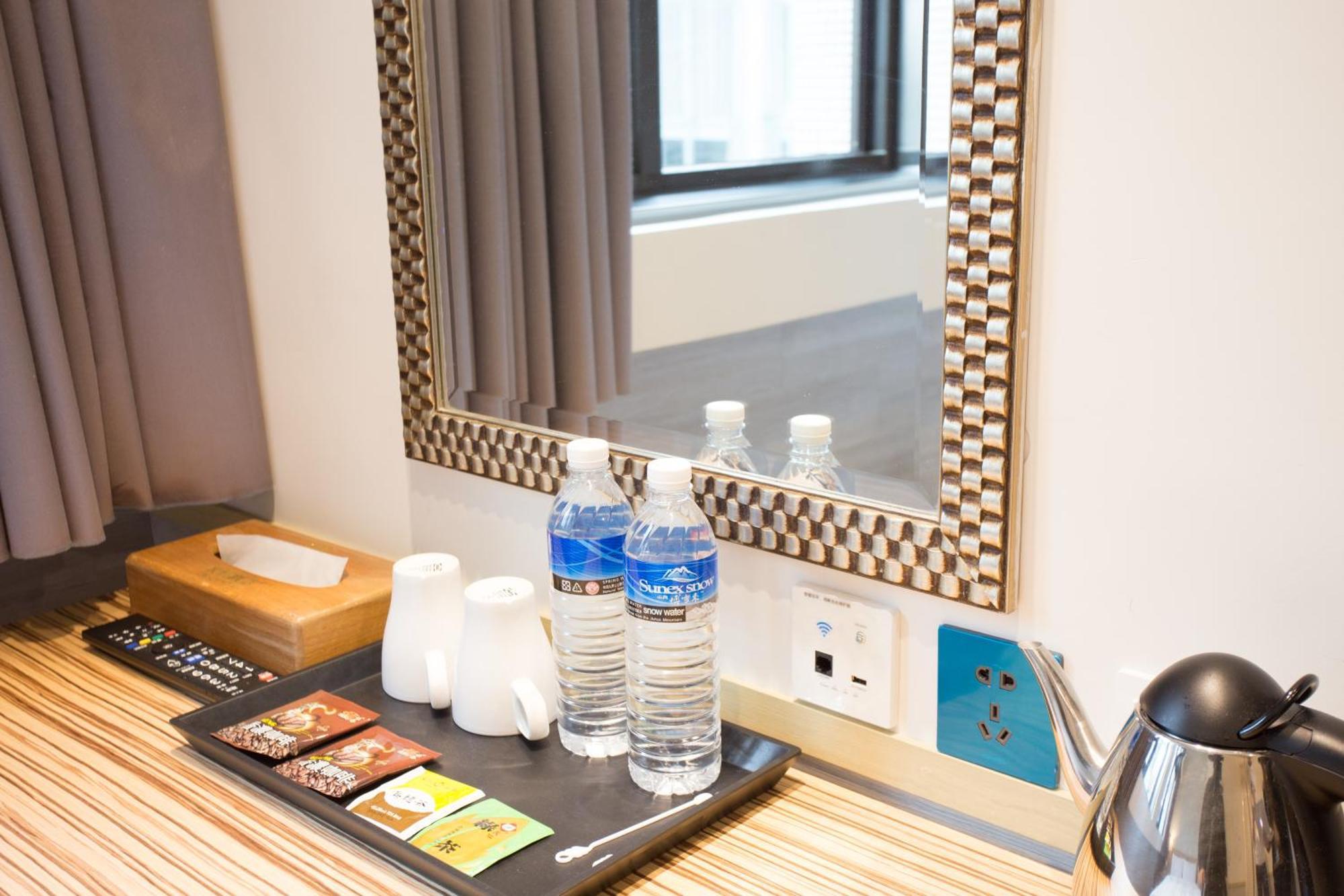 Rainbow Hotel Taipei Room photo